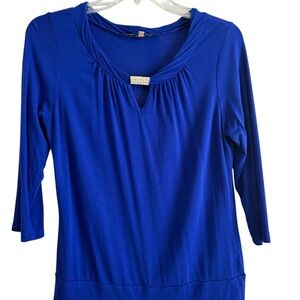 Cable & Gauge Petite Medium Royal Blue Ruched Top with Three-Quarter Sleeves
